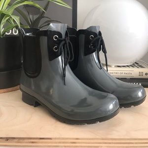 Roma Chelsea Lace-up Rain Boots